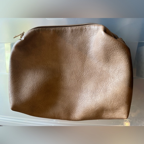 Antik Kraft Vegan Leather Zippered Pouch – Bronze, Geometric Lining - Picture 2 of 7